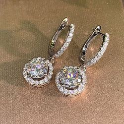 Boucles d'oreilles percées rondes en diamant blanc rafraîchissant💎